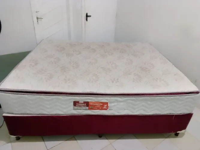 Cama box queen