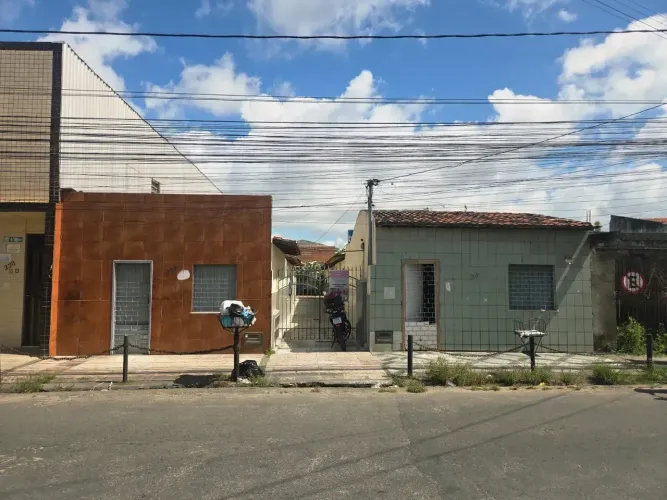 Residencial com 8 casas no Bairro Bugio.