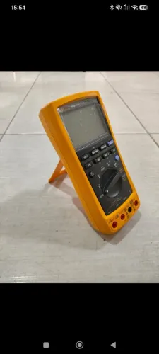 Multímetro FLUKE digital modelo 787b