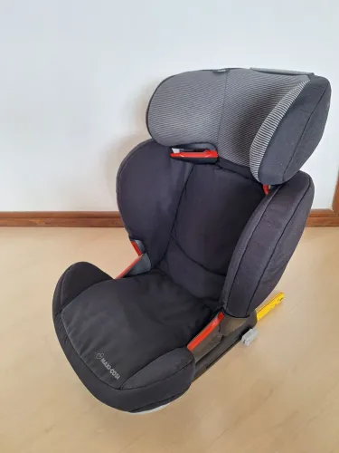Cadeirinha Infantil Maxi-Cosi RodiFix AirProtect Isofix 15 a 36kg
