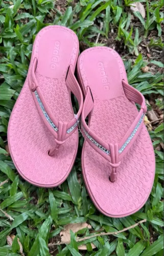 sandália azaleia rosa com strass  confortável  tam 33/34