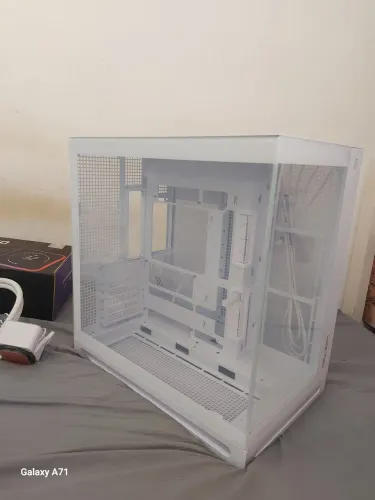 Gabinete Gamer Liketec Cygnus White + 6 Fans Reversas ARGB Starlink + Controladora