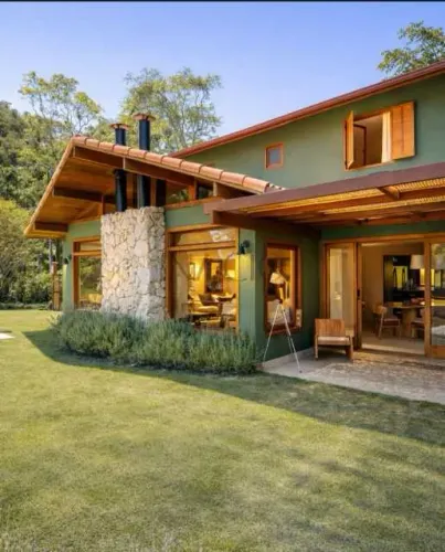 Casa em Condomínio à venda em Itaipava, Petrópolis 4 quartos 380m²