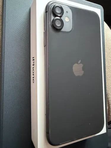 IPhone 11 (64GB) - Excelente estado