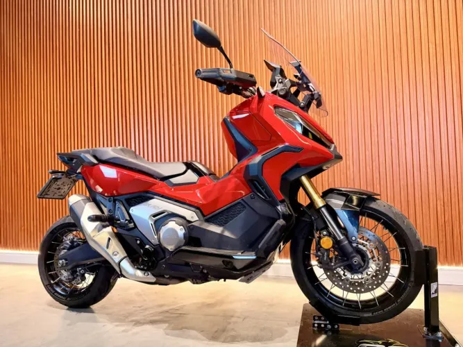 HONDA X-ADV 750