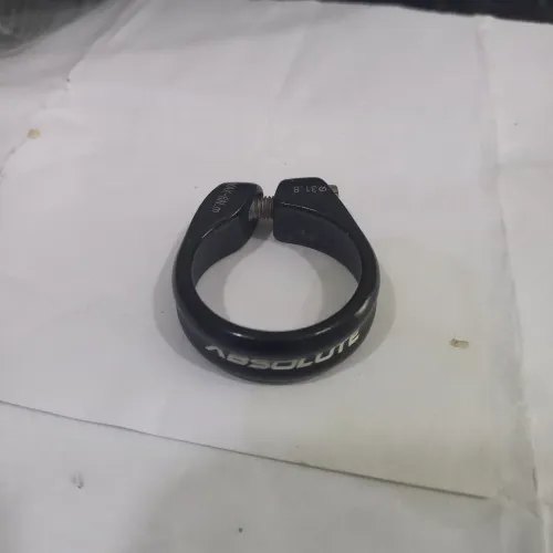 Abraçadeira de selin Absolute 31.8mm