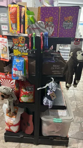 Equipamentos para petshop loja de ração 