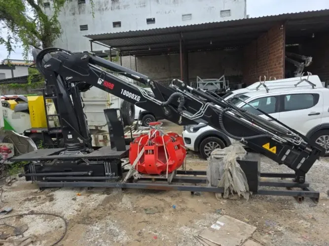 VENDO GARRA SUCATEIRA HIAB