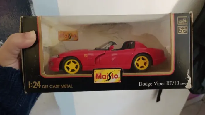 Carros Colecionáveis DieCast Metal - Escala 1/24 - Maisto