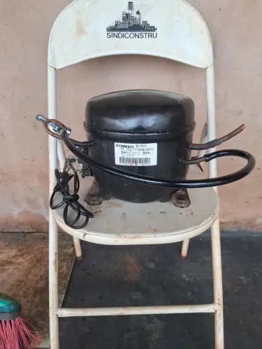 Compressor de ar para encher peneu de carro