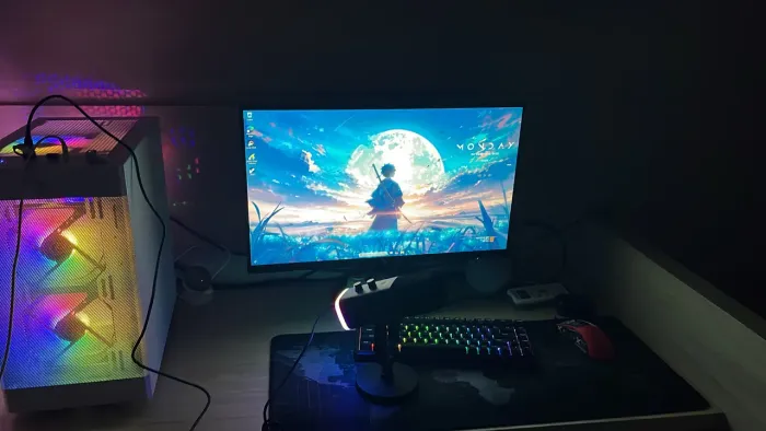 Pc gamer quase completo ! Core i5-8500 ASROCK H310CM-HG4 fonte mancer 450W 3 fans rgb