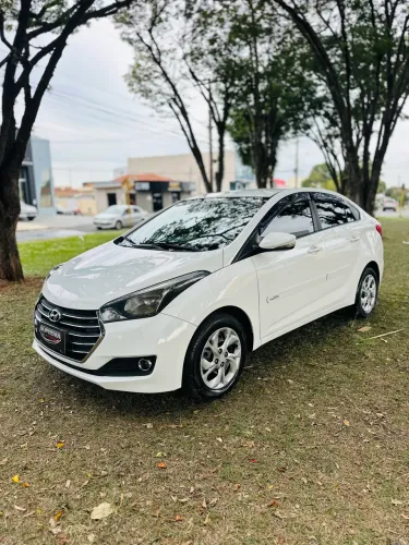 Hyundai HB20S C.plus/c.style 1.6 Flex 16V Mec.4p 2017