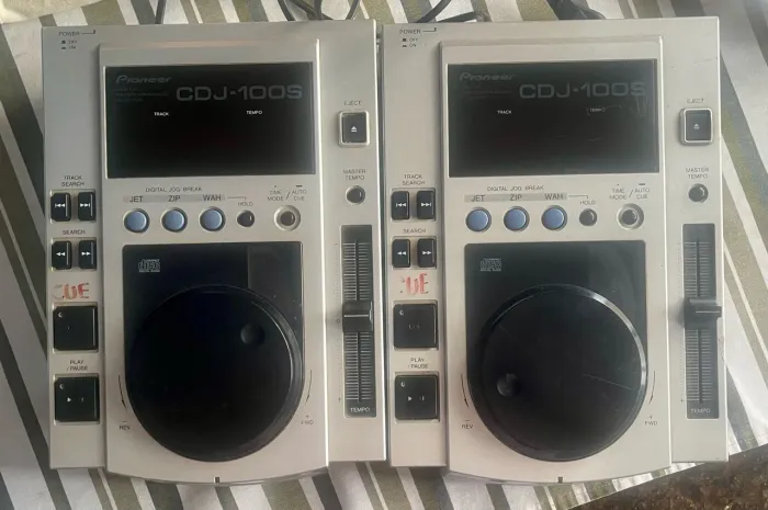 Par CDJ-100s (trocar leitor)