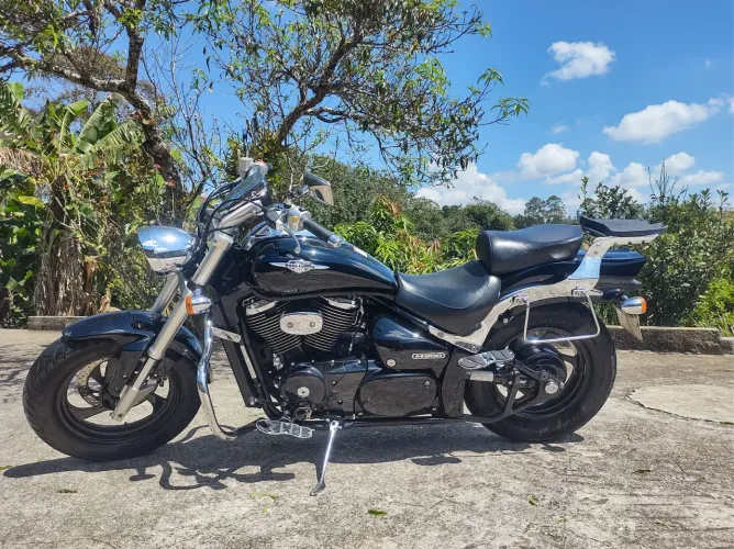 Suzuki Boulevard m800