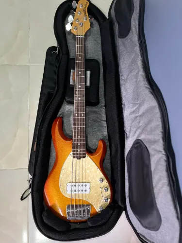 Music Man Sting Ray 5 Sparkle 2001