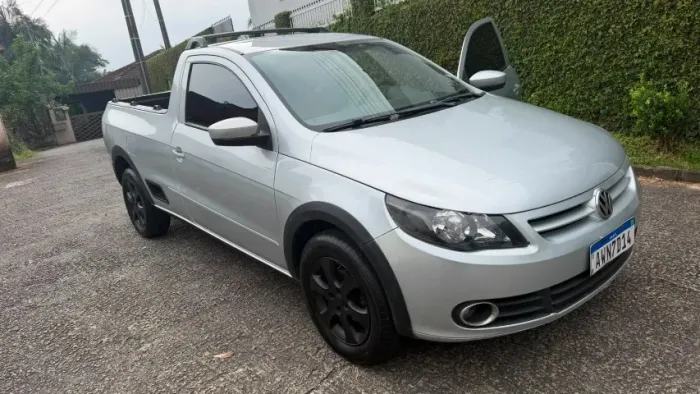 Volkswagen Saveiro 1.6 MI/ 1.6 MI Total Flex 8V (álcool) 2013