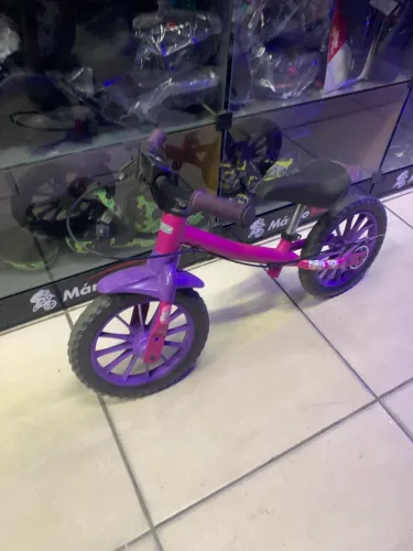Bicicleta aro 12 Rosa e roxo 