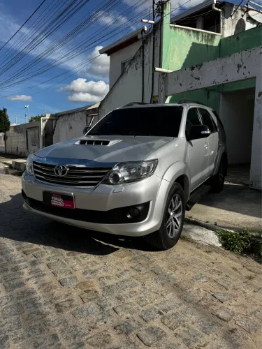Toyota Hilux SW4 SRV D4-d 4X4 3.0 TDI Dies. AUT 2013