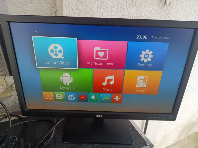 Vendo Monitor Gamer Lg Led Ips Preto 23mb35vq-H 60hz 5ms Hdmi/Vga/Dvi 1080p. LEIAAAAA.
