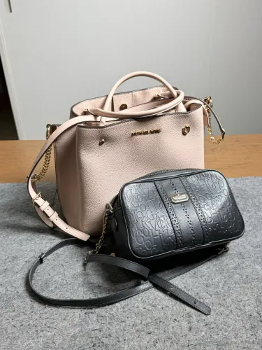 Bolsa Victor Hugo e Michel Kors