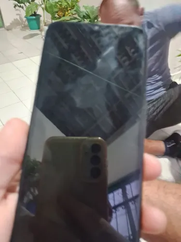 Eu estou vendendo esse celular