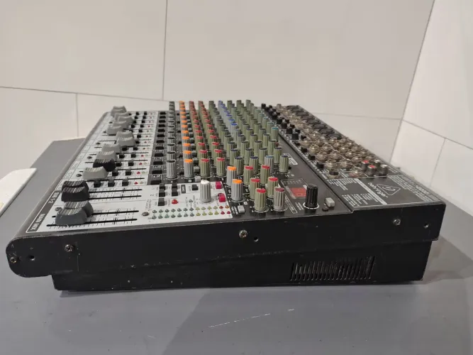Mesa de som Bhering 
