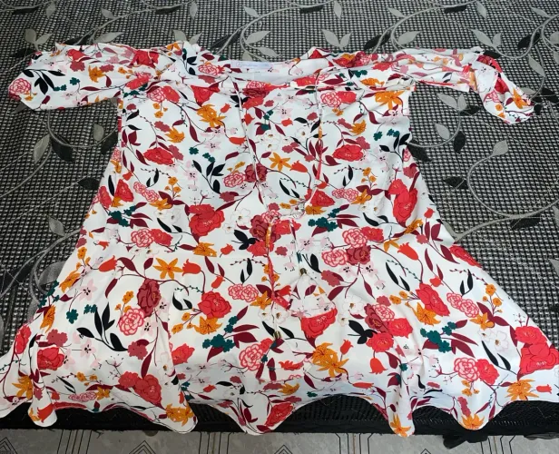 Roupas masculinas e femininas, acesse o perfil