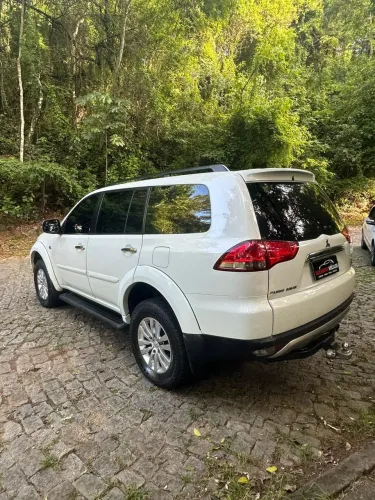 Mitsubishi Pajero Dakar HPE 3.2 4X4 T.I Dies 5P AUT 2015