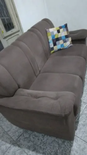 Sofá 3 lugares Aveludado