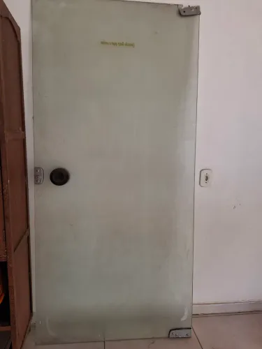 Porta pivotante