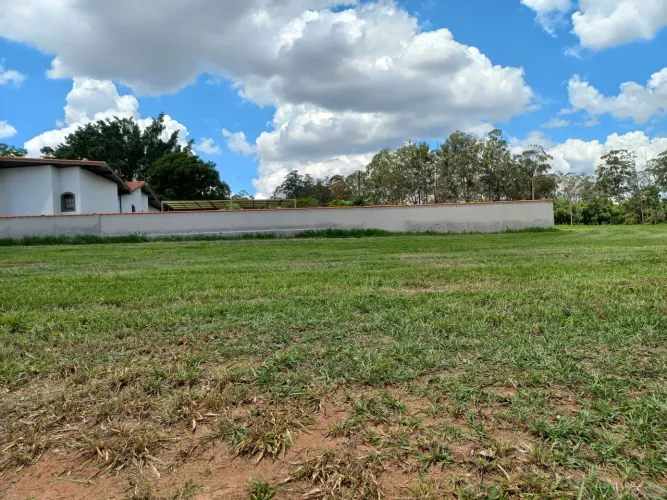 Terreno termas de Santa Bárbara