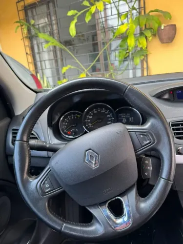Renault Fluence Sed. Dynamique 2.0 16V Flex Aut. 2014