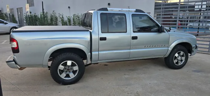 Chevrolet S10 Pick-up Exec. 2.8 4X4 CD TB Int.dies 2010