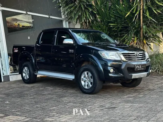 Toyota Hilux CD SRV D4-d 4X4 3.0 TDI Dies 2015