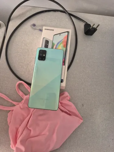 Smartphone A71 