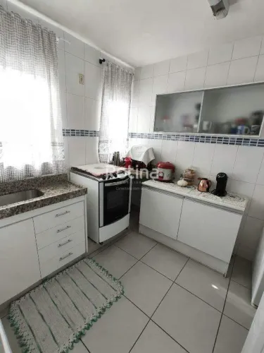 Apartamento Residencial Frente | 2 Quartos, 1 Vaga | Próximo à UFU e Terminal Umuarama