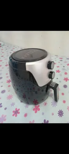 Air Fryer Britânia 4,2l litros.