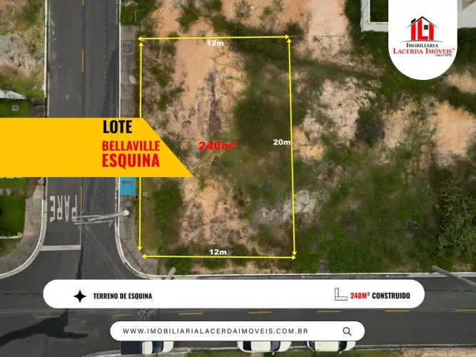 Lote de Esquina medindo 240m², plano e limpo