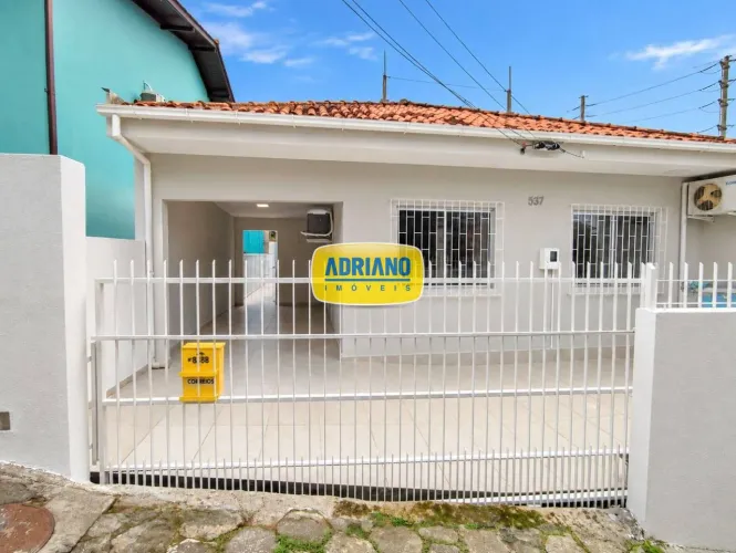 Casa com 3 dormitórios para alugar, 100 m² por R$ 3.571,88/mês - Capoeiras - Florianópolis