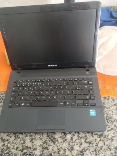 2 Notebooks (Samsung + Philco) 2014 - Para Peças ou Conserto
