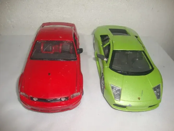 Miniaturas 1/24 Maisto Sucatas