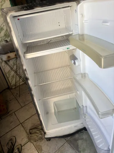 Geladeira consul degelo seco (Frete grátis )