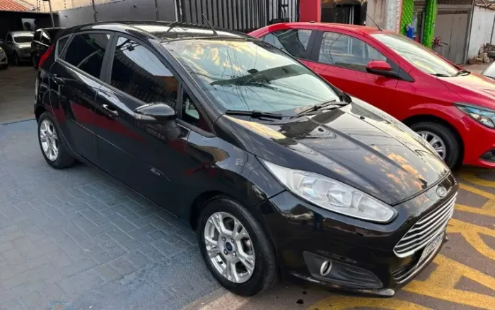 Ford Fiesta 1.6 16V Flex Aut. 5P 2014