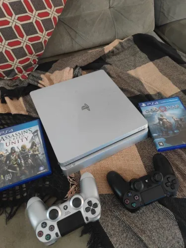 PlayStation 4 500GB slim , Edição Especial, Perfeito Estado