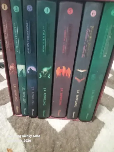 Coleção Harry Potter da Rocco capa dura.