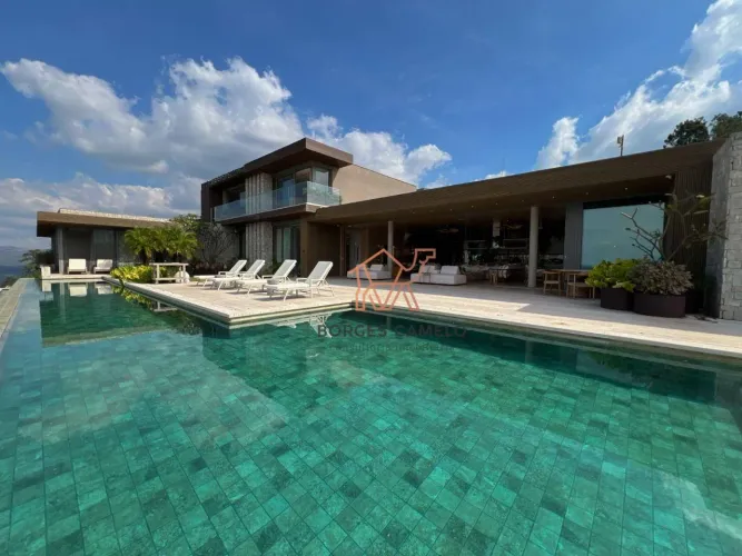 Belíssima casa linear no Vila Alpina