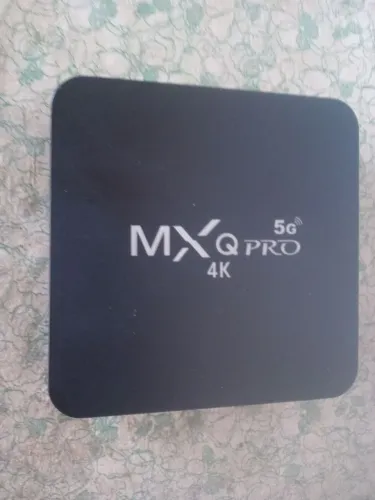 Vendo dispositivo de midia transforma sua tv em smar obs está sem o controle custa 15 a 20