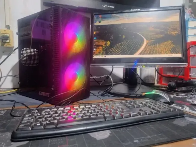 Desktop PC Gamer Intel Core i3 (3ª Gen) | Gabinete RGB | SSD 128GB | 4GB RAM | Windows 10