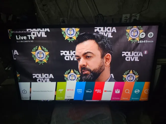 Tv 43 smart, grande e moderna