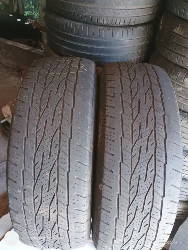 Vendo dois pneus continental aro 16.255.70 pneus estão originais em ótimo estado